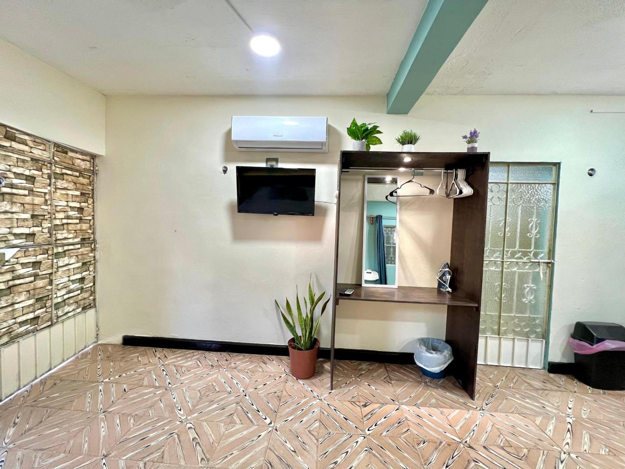 Habitaciones A Dos Calles De Laguna - Renta De Bicicletas Accesibles Bacalar Ngoại thất bức ảnh
